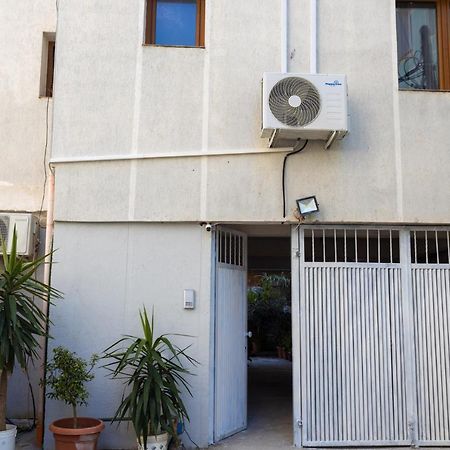 Vlorë Toni'S Studios מראה חיצוני תמונה